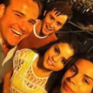 30 November @D_DELUISE on Twitter: Remembering good times #WOWP 