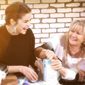 4 December @HBOMaxPop on Twitter: Surprise we dropped a bonus episode of @selenagomez + chef