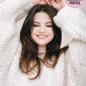 2 December new pic of selena from photoshoot for People Magazine