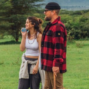 29 December new pic of Selena at her charity trip in Kenya