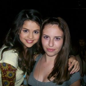 5 January check out new rare pics of Selena with fans on set of WOWP season 1