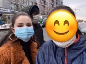27 February new fan pic with Selena on set of Only Murders In The Building in New York