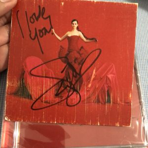 16 March lucky fan got Revelacion signed card with “I Love You” on it!