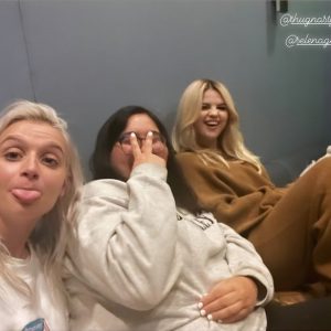 21 May new pics and videos of Selena in the studio