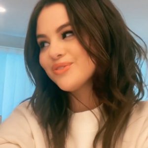 21 July Selena on TikTok: I love you like a love song baby