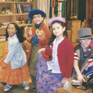 13 July more pics of little Selena on set of Barney & Friends