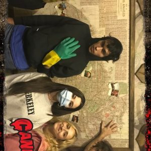 20 August new pics of Selena with friends at the Quest Room in Los Angeles