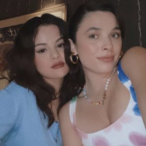 New videos of Selena with friends from August 13