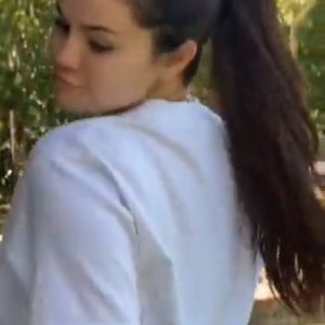 17 August new video of Selena dancing, posted via Anna Collins’ IG story