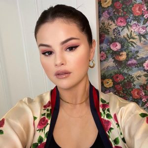 7 September: Selena on Instagram and Twitter: Thank you @voguemagazine for having me back for #beautysecrets