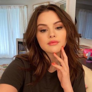 30 September: @rarebeauty on Instagram: Get @selenagomez’s #rareroutine 😍 Makeup