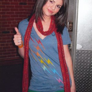 11 September: new pic of Selena from set of 2nd season of Wizards Of Waverly Place!