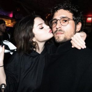 30 October: new pics of Selena from a Halloween/birthday party last night!