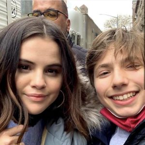 24 February: new pic and video of Selena with a fan in New York
