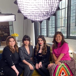 5 April: new pic of Selena from behind the scenes of her GMA interview