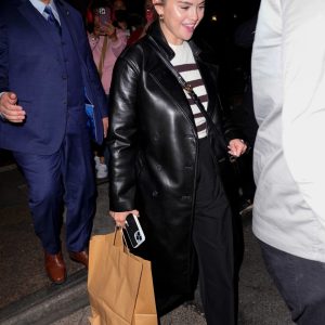 10 May: Selena leaving the SNL cast dinner in New York (Updated with new videos)