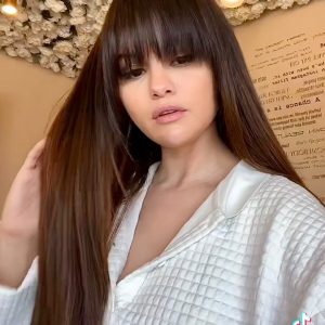 31 May: Selena takes you behind the scenes of making her new hairstyle in the new video shared via Instagram