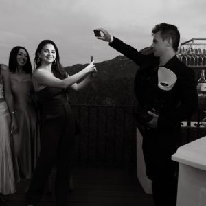 10 June: another new pic of Selena from Britney’s wedding