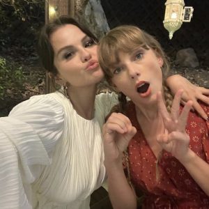 22 July: Selena celebrating her birthday with Taylor Swift!