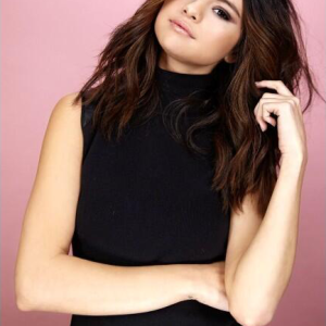15 August: new outtake with Selena from photoshoot for Sundance Film Festival 2014