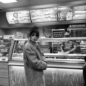 8 September:  @alekkeshishian on Instagram: Selena grabbing a sandwich on our way to Heathrow…
