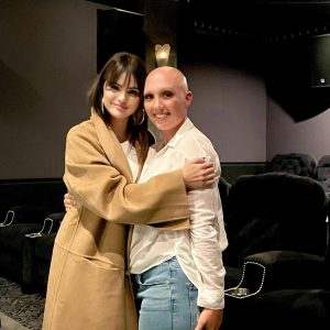13 November: new pic of Selena at the private screening of “My Mind and Me” a few weeks ago