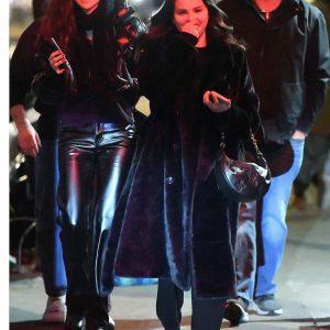 7 February: Selena & Nicola Peltz spotted leaving dinner together in New York (updated)
