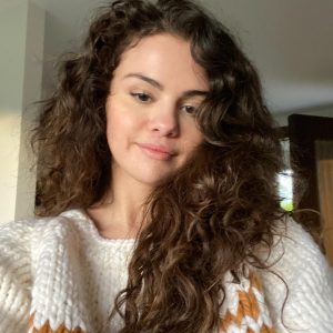 21 February: Selena on Instagram: I liked my hair back then..