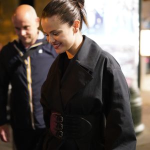 18 June: Selena looks all smiley while leaving ‘Gigi Manko’ restaurant in Paris