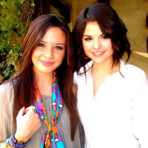 22 July: new rare picture of Selena with Nickelodeon star Malese Jow in 2008