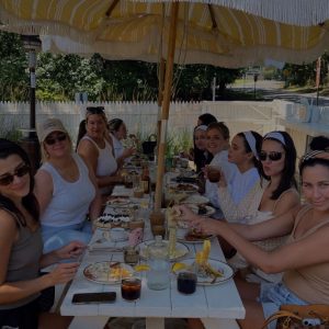 30 July: Selena with her friends at brunch in East Hampton, New York