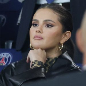 24 September: Selena attending ‘Paris Saint-Germain’ VS ‘Olympique De Marseille’ football game in France