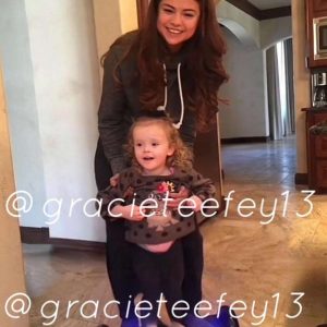 4 November: new rare picture of Selena with little Gracie