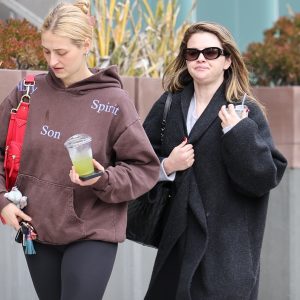 19 December: Selena doing Christmas shopping with a friend in Beverly Hills