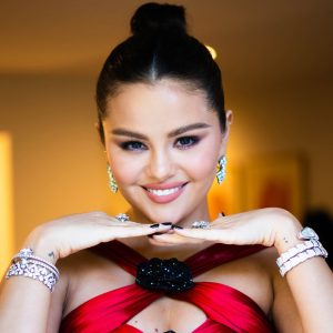 7 January: Selena x Bulgari jewelry