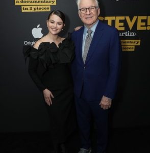 29 March: new video of Selena with Steve Martin from ‘STEVE!’ premiere
