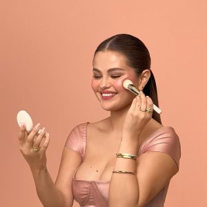 25 March: Selena officially launched new Soft Pinch Luminous Powder Blush by Rare Beauty