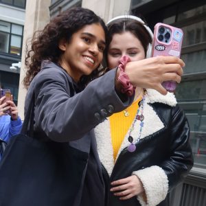 12 April: Selena spotted taking pics with fans while leaving ‘Moonlight Studios’ in New York