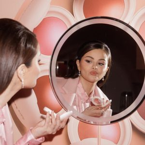 10 April: new pictures of Selena from the Rare Beauty Event