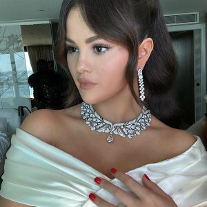 18 May: Selena looks gorgeous as she getting ready to attend the Cannes Film Festival