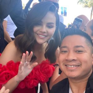 29 May: more new pics of Selena with fans in Cannes