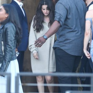 15 June: Selena spotted by paparazzi while leaving ‘Nobu’ in Malibu, California