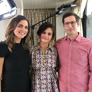 29 July: new pic of Selena with Andy Samberg & Paula Faris from ‘Hotel Transylvania 3’ press tour from 2018