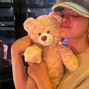 30 July: Selena got emotional as best friends gifted her a teddy bear