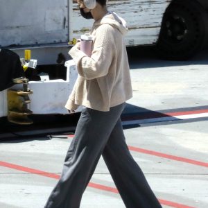 17 August: Selena spotted at the airport LAX in Los Angeles