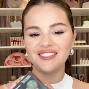 27 August: Selena presents new Rare Beauty DUO inspired by Mabel Mora