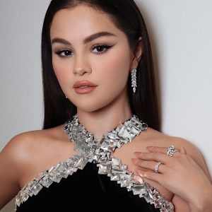 15 September: new breathtaking portrait pics of Selena taken before the Emmy Awards