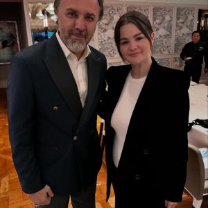 9 October: more pics of Selena from ‘Women In Film’ dinner