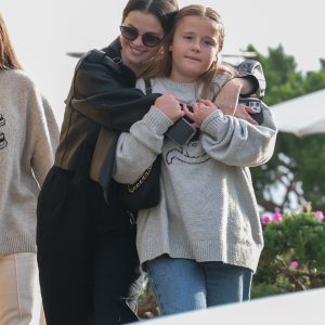 28 November: Selena spotted out with Gracie in Los Angeles