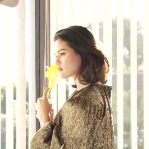 21 November: new video of Selena from behind the scenes of making photoshoot for The Hollywood Reporter